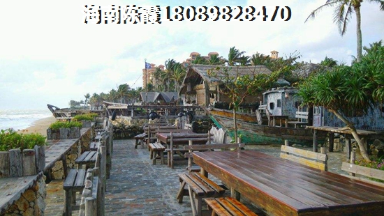 海南三亚靠海边的房子多少钱