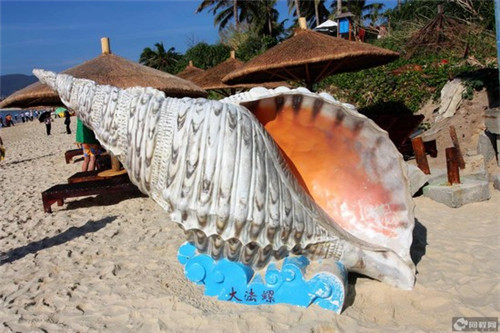 月亮湾临海度假别墅（买海南月亮湾别墅怎么样）